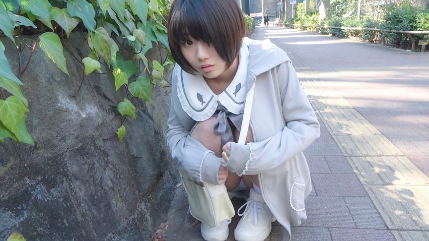メスガキ02 小悪魔美少女 エロビッチ育成委員会 ご近所に住むちっちゃ可愛いりくたんはおじさんのチ●ポが大ちゅきな元気っ子。未来のいいなりやりまんちょ誕生です。 001